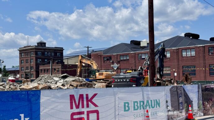 artsquest breaks ground on artsquest creative factory banana factory bethlehem pa
